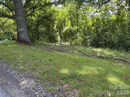 61 Sugar Maple Drive active home in Laurel Ridge, Black Mountain, NC