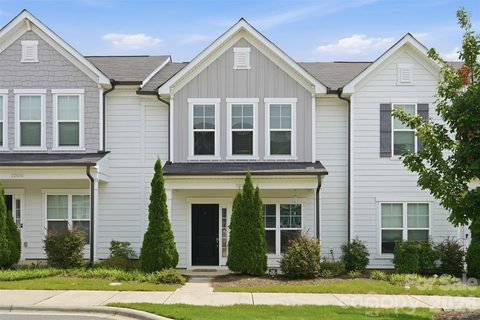 22012 Lani Drive pending home in Pringle Towns, Charlotte, NC
