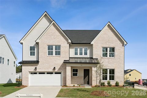 5452 Vernon Ridge Road pending home in Overbrook Estates, Huntersville, NC