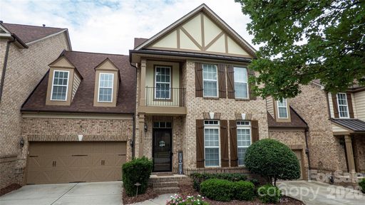 2262 Nw Donnington Lane active townhome in Christenbury Village, Concord, NC