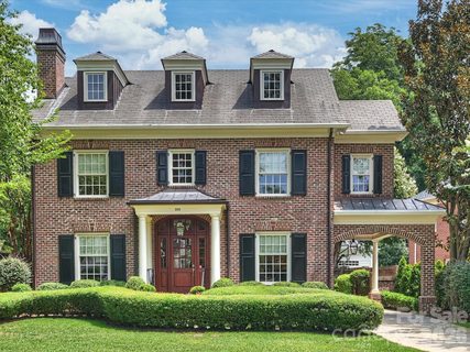 309 Hempstead Place active home in Eastover, Charlotte, NC