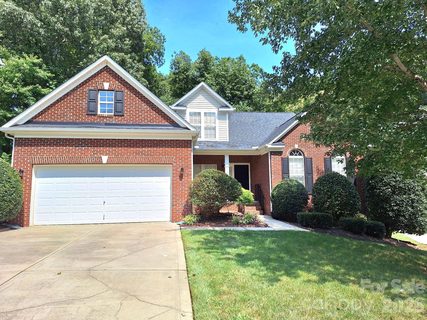 2141 Lord Proprietor Lane pending home in Lawson, Waxhaw, NC