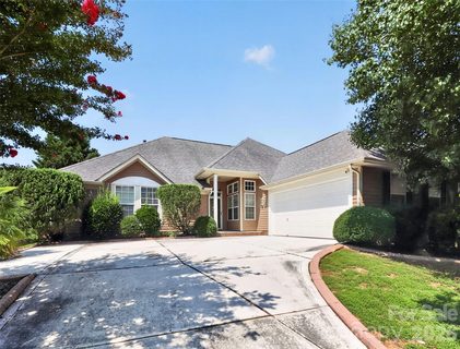14642 Hawick Manor Lane pending home in Bridlestone, Pineville, NC