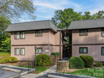 Homes in Laurel Park Villas, Laurel Park