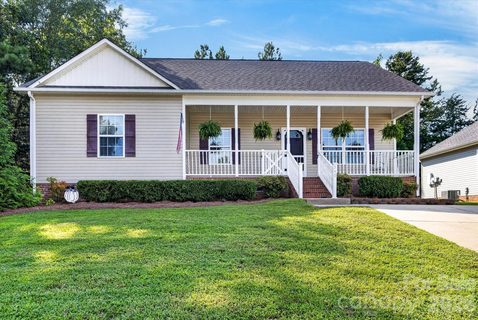 Homes in Eagle Creek, Clover