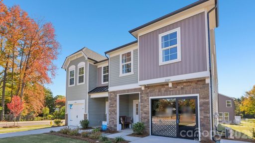 2209 Gladwyne Place pending home in Leigh Park, Charlotte, NC