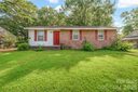 320 S Myrtle School Road sold home in Gastonia, SC