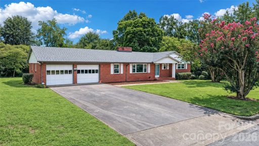 A home in Woodland Acres