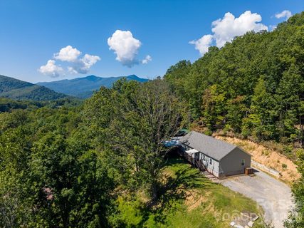 $510,000 - 3 Bed, 2 Bath Home - 207 Little Horse Road, Waynesville, NC ...