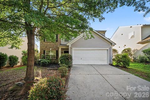 10035 Barrands Lane active home in Berewick, Charlotte, NC