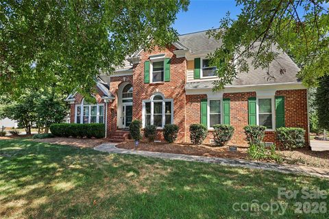 7903 Long Nook Lane active home in Provincetowne, Charlotte, NC