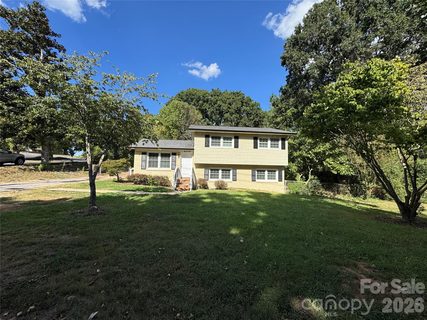 8509 Idlewild Road active home in Valley Grove, Charlotte, NC