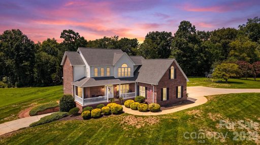 1338 Willow Creek Drive active home in Fairway Farms, Newton, NC