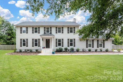 Homes in Ridgeloch, Charlotte