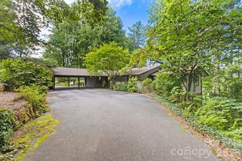 Homes in Glen Cannon, Pisgah Forest