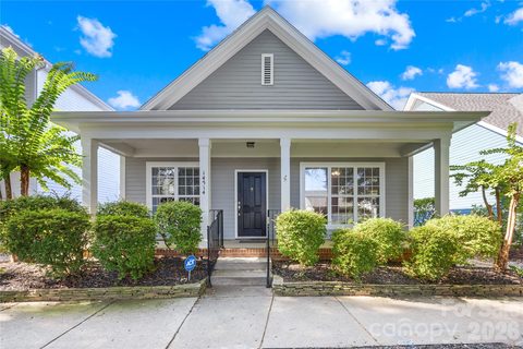 14514 Holly Springs Drive pending home in Monteith Park, Huntersville, NC