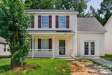 2809 Trestle Court active home in Southern Chase, Concord, NC