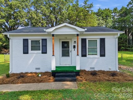 732 Wabash Avenue pending home in Thomasboro, Charlotte, NC