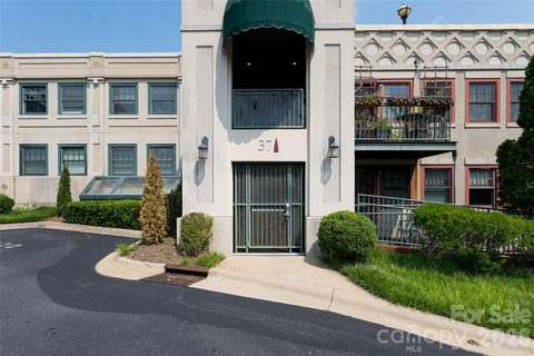 37 Hiawassee Street