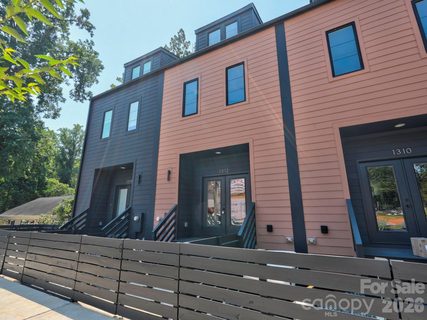 1312 Carolyn Drive active townhome in Commonwealth Park, Charlotte, NC