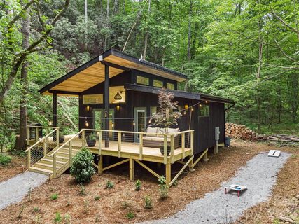 317 Twinbrook Lane active home in Twinbrooks Resort, Maggie Valley, NC