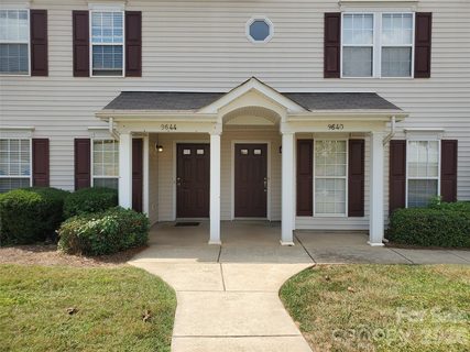 9644 Littleleaf Drive active home in Kingstree, Charlotte, NC
