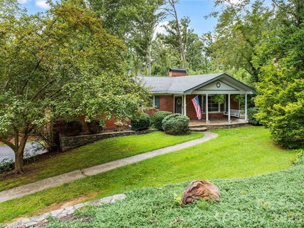 48 Faircrest Road active home in Kimberly Woods, Asheville, NC
