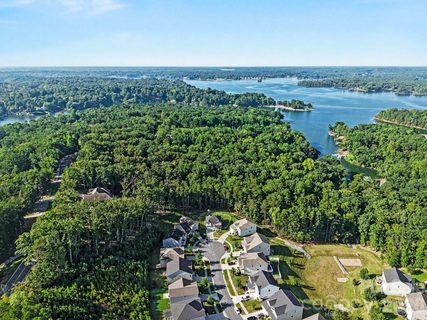 16226 Fieldstone Trace pending home in Ridgewater, Charlotte, NC