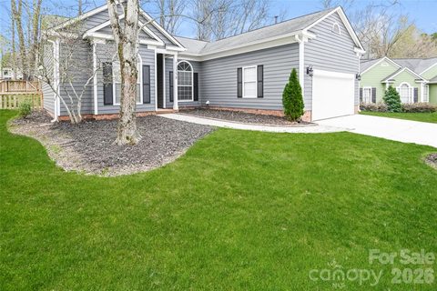 11358 Clayford Ridge active home in Bradfield Farms, Charlotte, NC