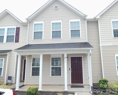 811 Chevelle Drive active home in Vintage Place Townhomes, Statesville, NC