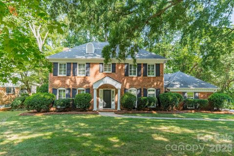 Homes in Foxcroft East, Charlotte