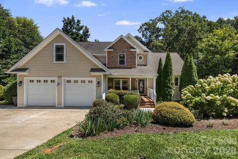 329 Scarlet Tanager Court pending home in Ashley Woods, Arden, NC