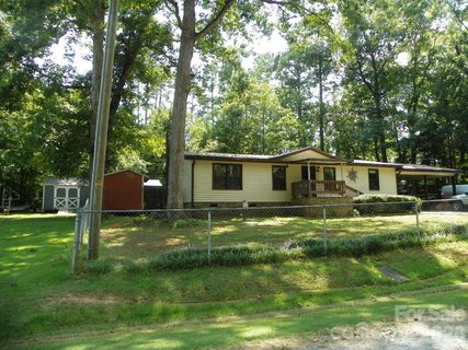 162 Fifth Avenue active home in Pinehaven, New London, NC