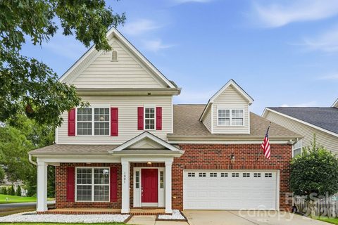 1001 Yellow Daisy Drive active home in Fairhaven, Matthews, NC