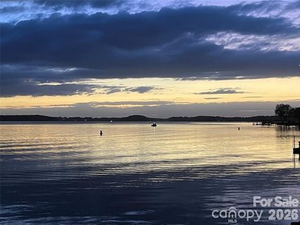 Kings Point, Cornelius