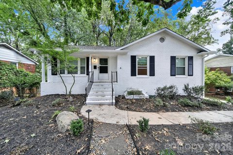 7439 Watercrest Road active home in Starmount, Charlotte, NC