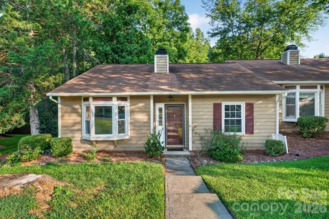 8316 Summerglen Circle active home in Bent Creek, Charlotte, NC