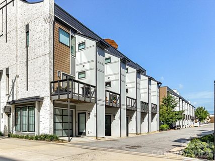 1229 Minter Place pending townhome in Altura Southend, Charlotte, NC