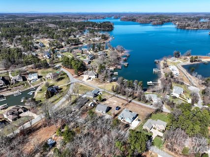 9464 Riviera Drive active home in Island Point, Sherrills Ford, NC
