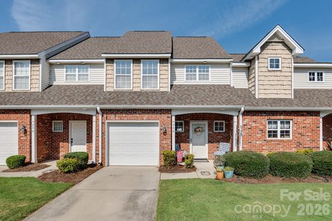 348 Valley Brook Lane active townhome in Stonebridge, Concord, NC