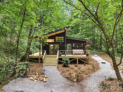 352 Twinbrook Lane active home in Twinbrooks Resort, Maggie Valley, NC