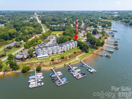 Harbor Point Village, Mooresville