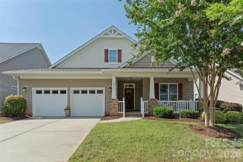 12701 Meetinghouse Drive pending home in Baileys Glen, Cornelius, NC