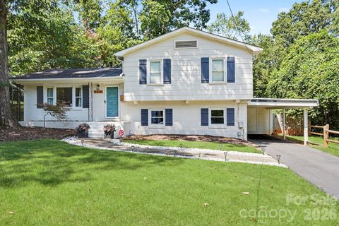 7316 Thorncliff Drive pending home in Starmount, Charlotte, NC