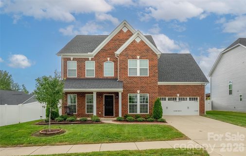 13411 Quicksilver Lane active home in Vermillion, Huntersville, NC