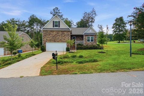 8149 Long Island Road active home in Summit, Catawba, NC