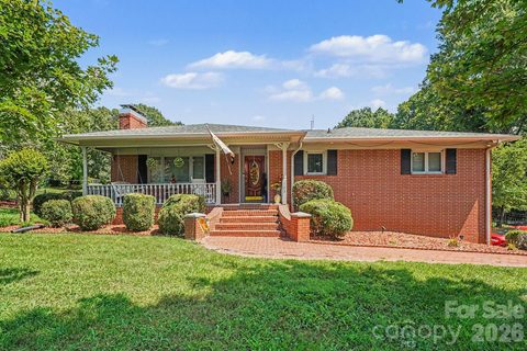 103 Dale Avenue pending home in West Brook, Kannapolis, NC