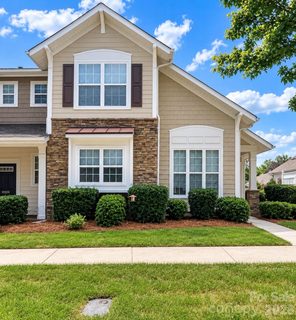 1148 Drummond Lane active townhome in Callonwood, Matthews, NC