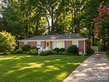 6124 Donna Drive pending home in Meadowbrook Forest, Charlotte, NC