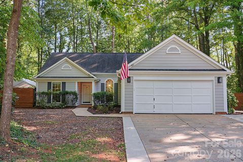 206 Aurora Lane active home in Shepherds Vineyard, Huntersville, NC